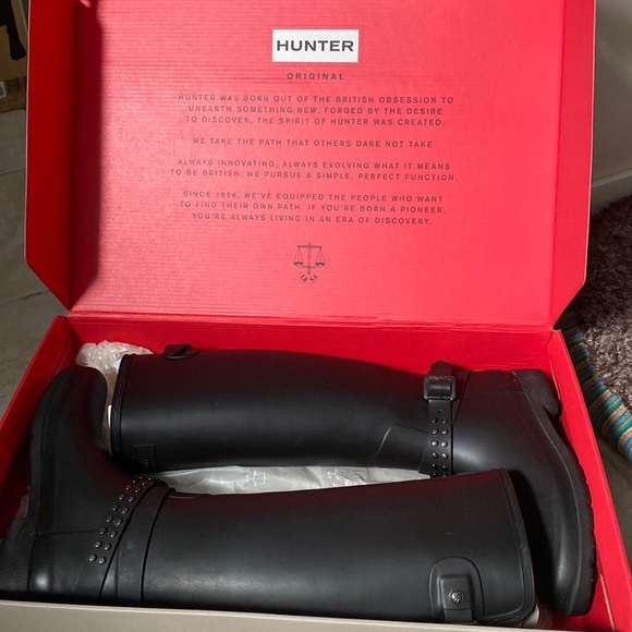 Hunter Tall Refined Boots -black in US 6 - Picture 1 of 10